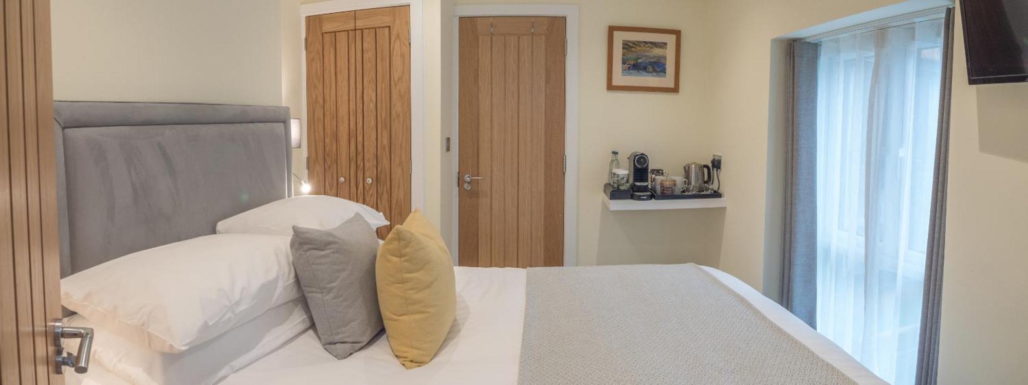 Waterfront House 5*