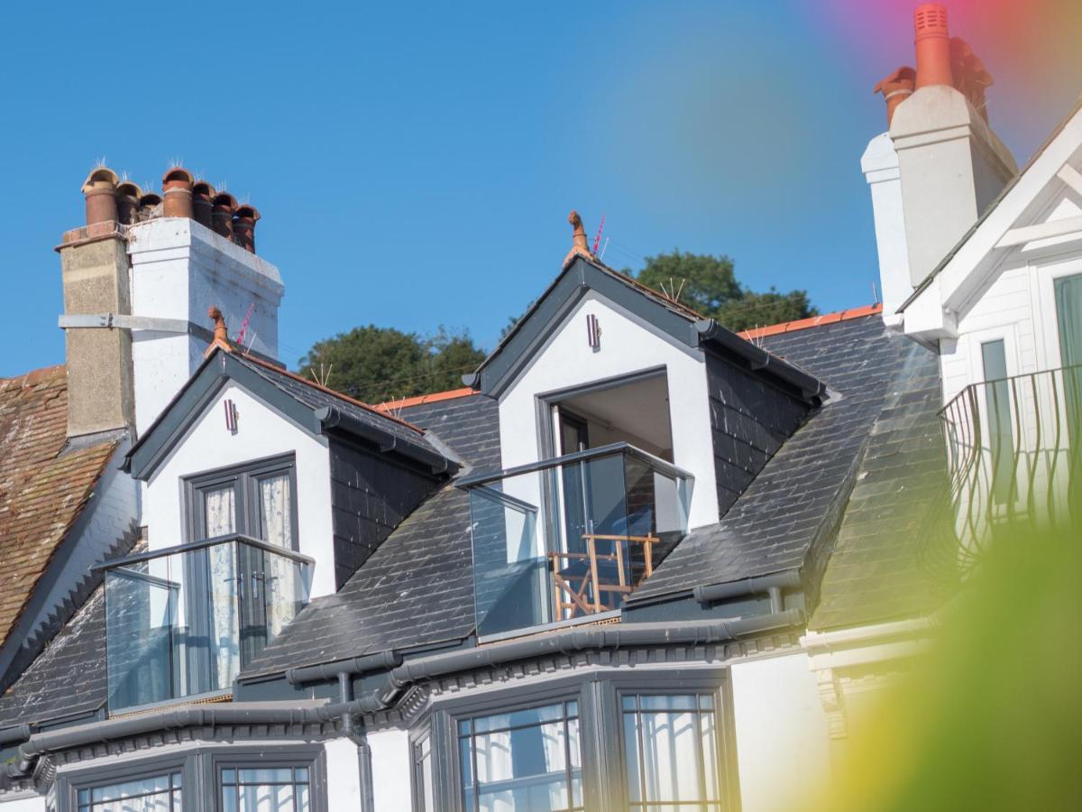 Bed and breakfast Waterfront House 5*